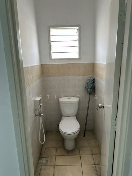 Shop / Office for Sale in Semenyih (Selangor) - Justin Chan - Bathroom - PropertyGuru.com.my