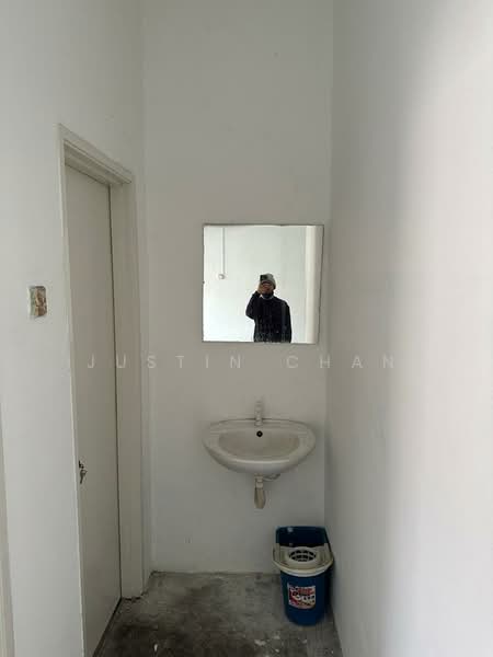 Shop / Office for Sale in Semenyih (Selangor) - Justin Chan - Bathroom - PropertyGuru.com.my