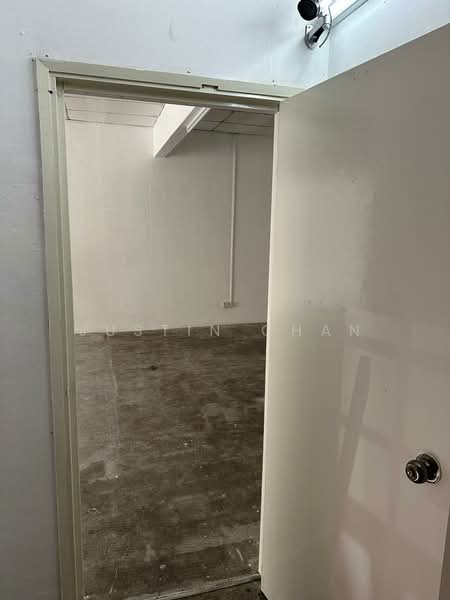 Shop / Office for Sale in Semenyih (Selangor) - Justin Chan - Interior - PropertyGuru.com.my