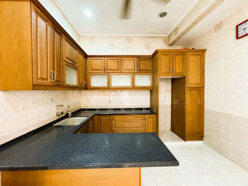 Rumah Teres 2 Tingkat untuk Dijual di Shah Alam (Selangor) - Mohd Zakri Mohd Zamberi - Kitchen - PropertyGuru.com.my