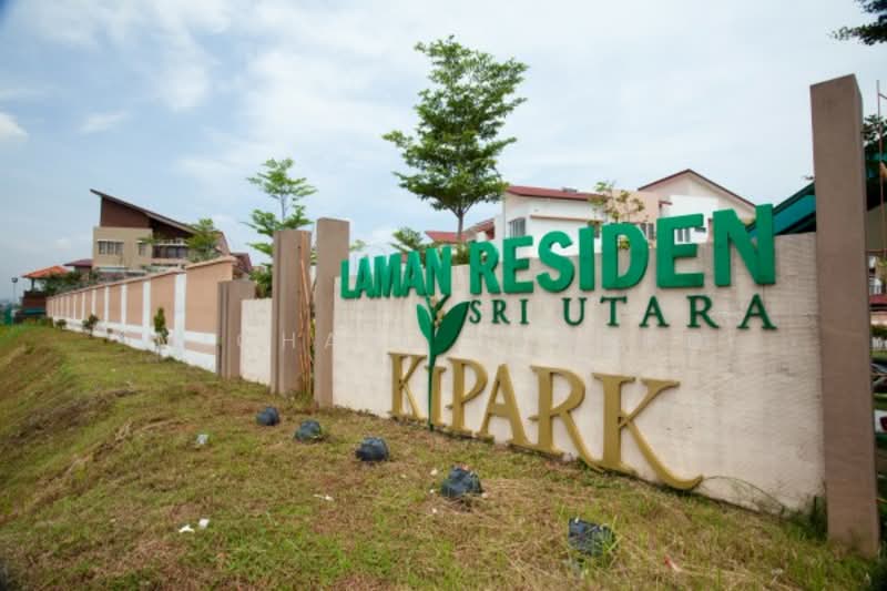 Semi-Detached House for Sale in Laman Residen Kipark Sri Utara (Batu Caves) - Michael Edward - Exterior - PropertyGuru.com.my