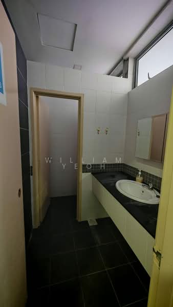 Office for Rent in Bandar Bukit Tinggi (Klang) - William Yeoh - Bathroom - PropertyGuru.com.my