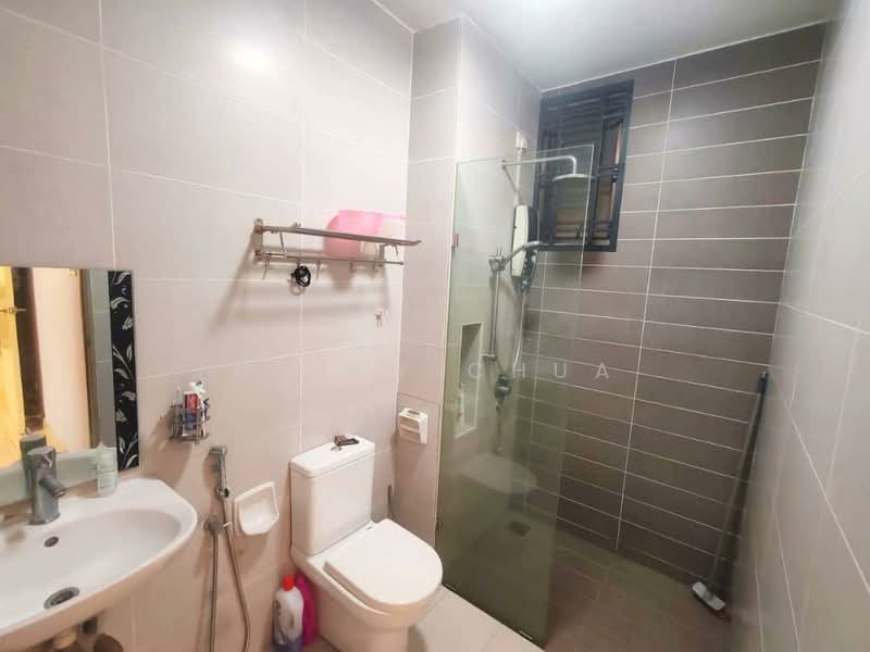 Kondominium untuk Dijual di PARC Regency (Residensi Masai) - Merry Chua - Bathroom - PropertyGuru.com.my