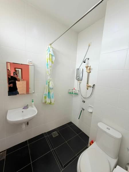 Cluster House for Sale in Setia Tropika (Johor Bahru) - Karl Lim - Bathroom - PropertyGuru.com.my