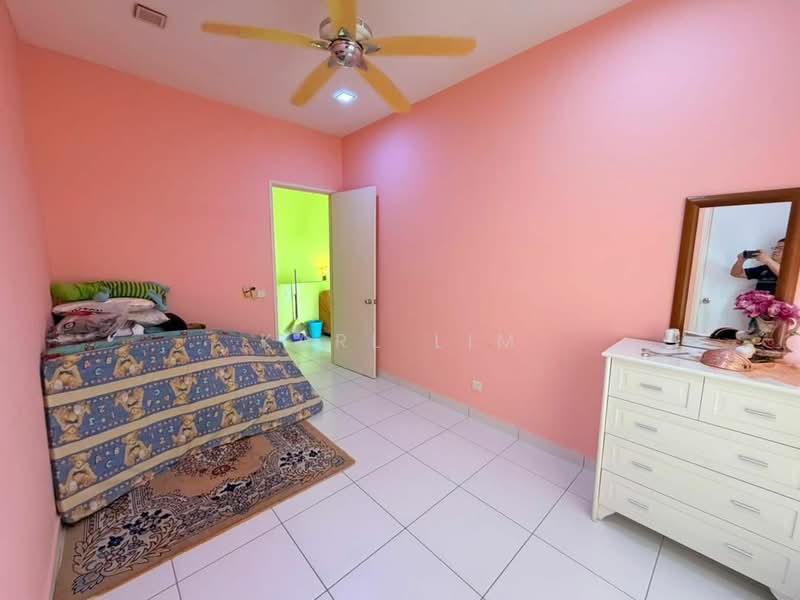 Cluster House for Sale in Setia Tropika (Johor Bahru) - Karl Lim - Bedroom - PropertyGuru.com.my