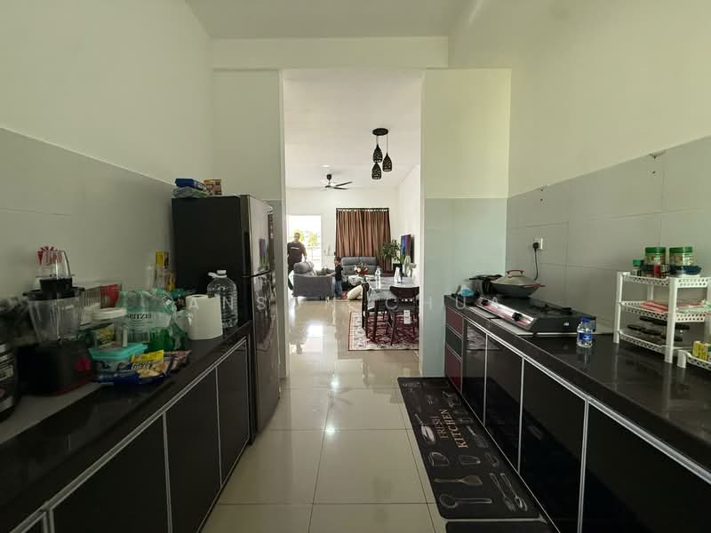 Rumah Teres 2 Tingkat untuk Dijual di Kota Masai (Pasir Gudang) - Anson Chua - Kitchen - PropertyGuru.com.my