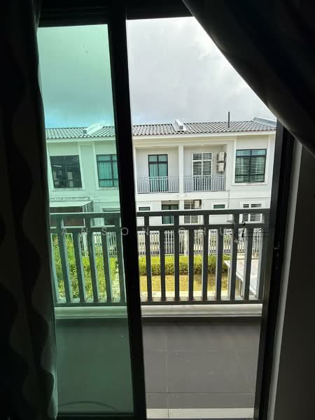 Rumah Teres 2 Tingkat untuk Dijual di Kota Masai (Pasir Gudang) - Anson Chua - Balcony - PropertyGuru.com.my