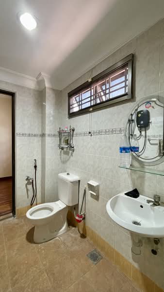Semi-Detached House for Sale in Bandar Bukit Tinggi (Klang) - Amenny Chua - PropertyGuru.com.my