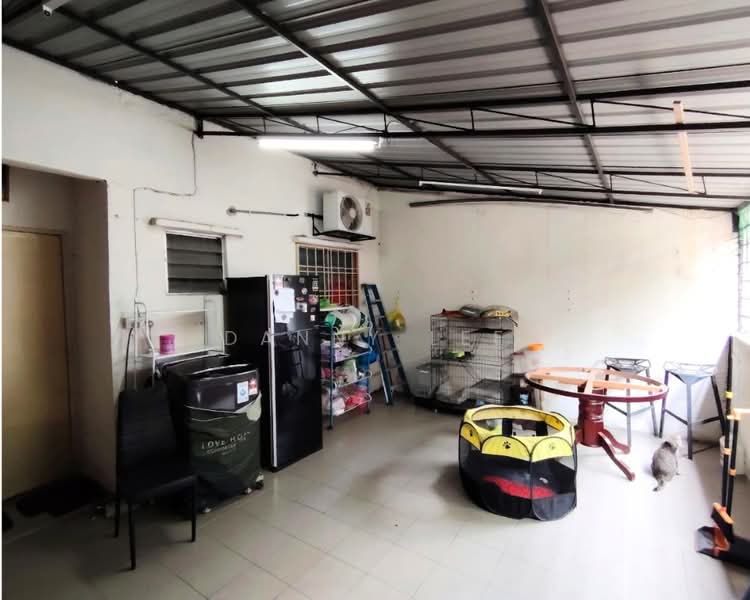 Rumah Teres 2 Tingkat untuk Dijual di Bandar Putra Permai (Seri Kembangan) - Danny Lee - Interior - PropertyGuru.com.my