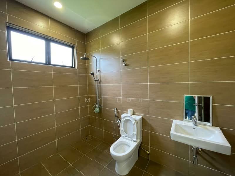 Bungalow for Rent in Setia Eco Templer (Rawang) - MY Loh - Bathroom - PropertyGuru.com.my
