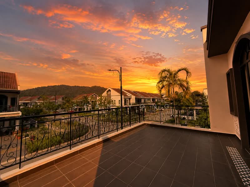 Semi-Detached House for Sale in Rawang (Selangor) - Sean Yong - Balcony - PropertyGuru.com.my