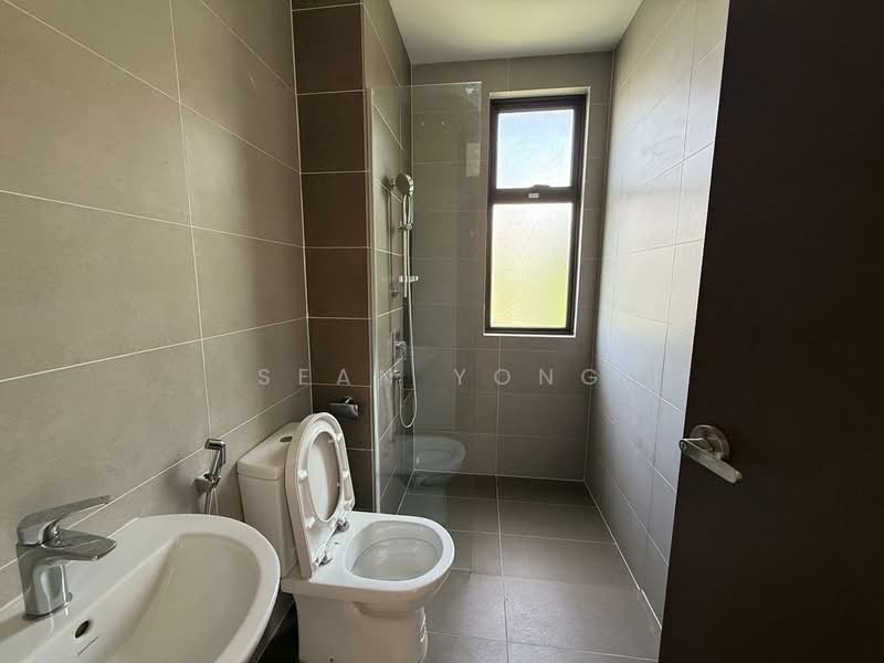 Semi-Detached House for Sale in Rawang (Selangor) - Sean Yong - Bathroom - PropertyGuru.com.my