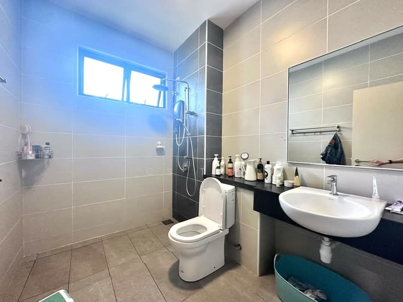 Rumah Kluster untuk Dijual di Taman Mount Austin (Tebrau) - CS Tan - Bathroom - PropertyGuru.com.my