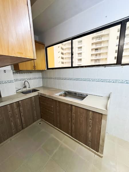 Rumah Flat untuk Disewa di Seri Taman Tanjung - Jerry Tan - Kitchen - PropertyGuru.com.my