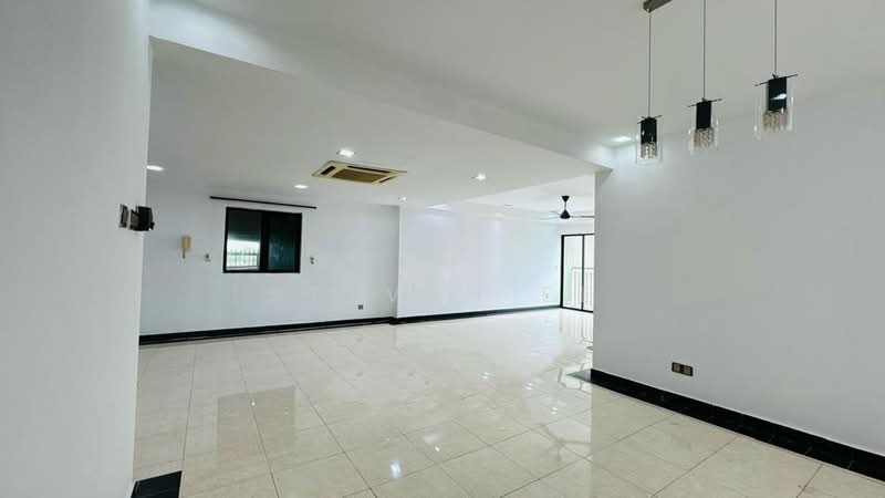 Kondominium untuk Dijual di Casa Tebrau @ Seri Palma - Steven Ee - Living Room - PropertyGuru.com.my