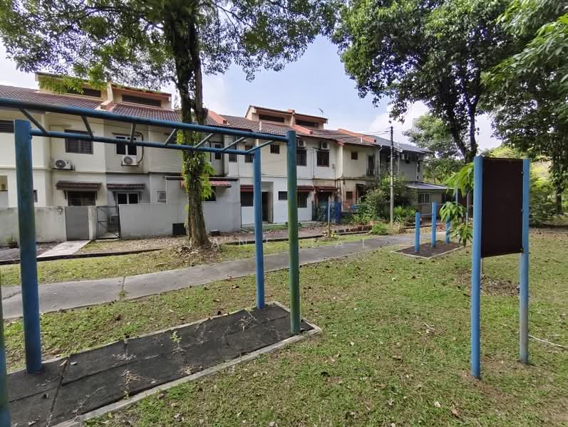 Rumah Teres 2 Tingkat untuk Dijual di Taman Putra Prima (Puchong) - Jane Lai - Exterior - PropertyGuru.com.my
