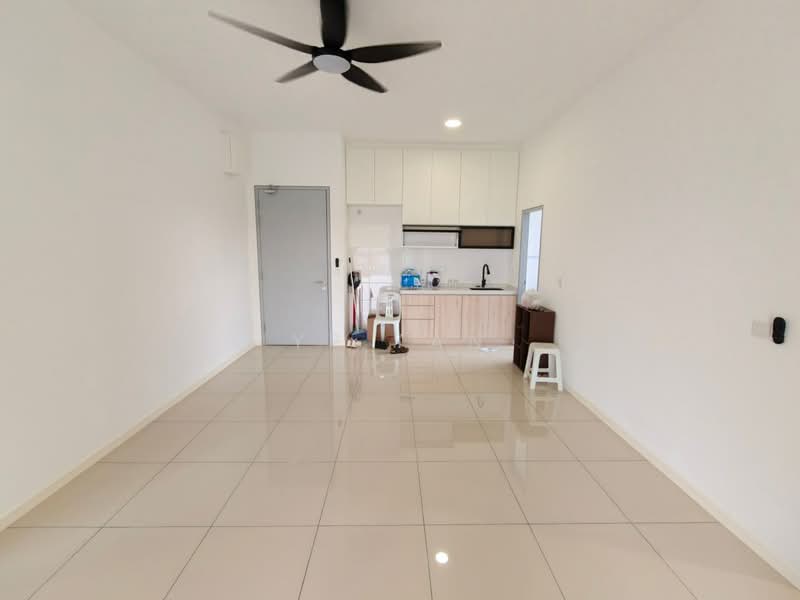 Kondominium untuk Disewa di Rumbia Residence - YP Tan - Living Room - PropertyGuru.com.my
