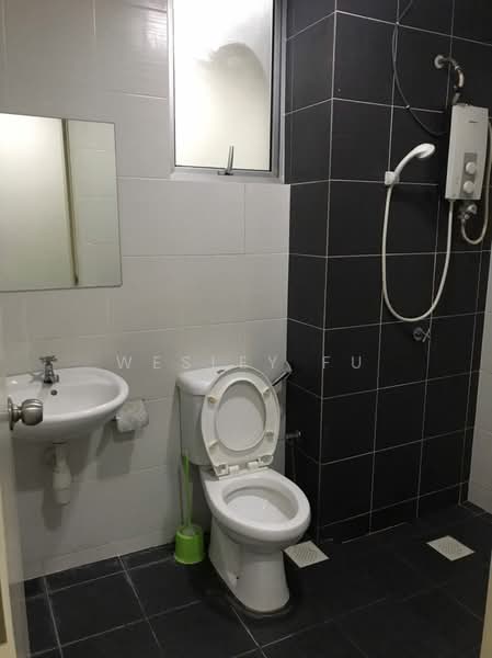 Service Residence for Sale at Maxim Residences - Wesley Fu - Bathroom - PropertyGuru.com.my