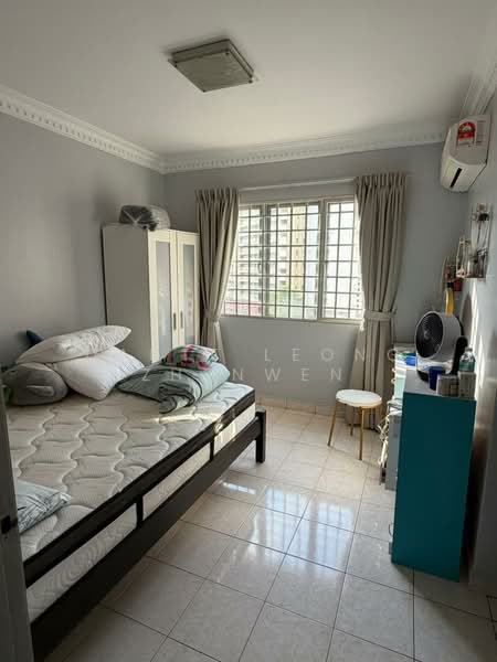 Pangsapuri untuk Disewa di Pangsapuri Jati Selatan - Dante Leong Zhenwen - Bedroom - PropertyGuru.com.my