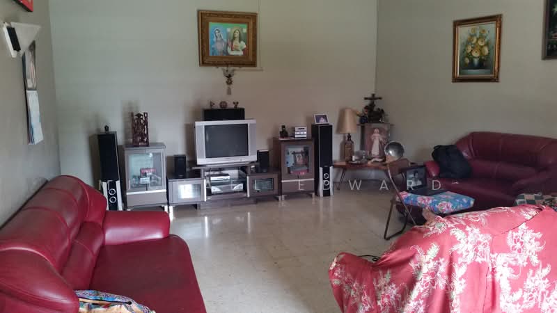 Rumah Teres 1 Tingkat untuk Dijual di Taman Maznah (Klang) - Michael Edward - Living Room - PropertyGuru.com.my