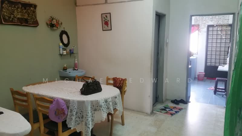 Rumah Teres 1 Tingkat untuk Dijual di Taman Maznah (Klang) - Michael Edward - Dining Room - PropertyGuru.com.my