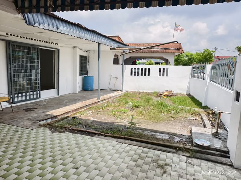 Rumah Teres 1 Tingkat untuk Dijual di Taman Maznah (Klang) - Michael Edward - Exterior - PropertyGuru.com.my