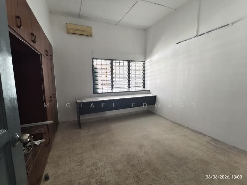 Rumah Teres 1 Tingkat untuk Dijual di Taman Maznah (Klang) - Michael Edward - Interior - PropertyGuru.com.my