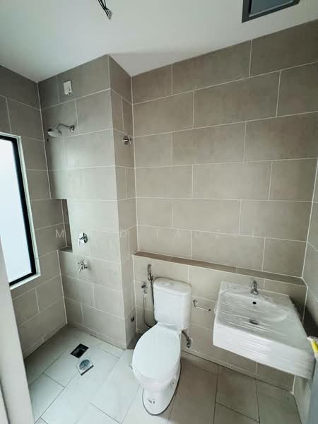 Rumah Teres 2 Tingkat untuk Dijual di Shah Alam (Selangor) - Mohd Fadzli - Bathroom - PropertyGuru.com.my