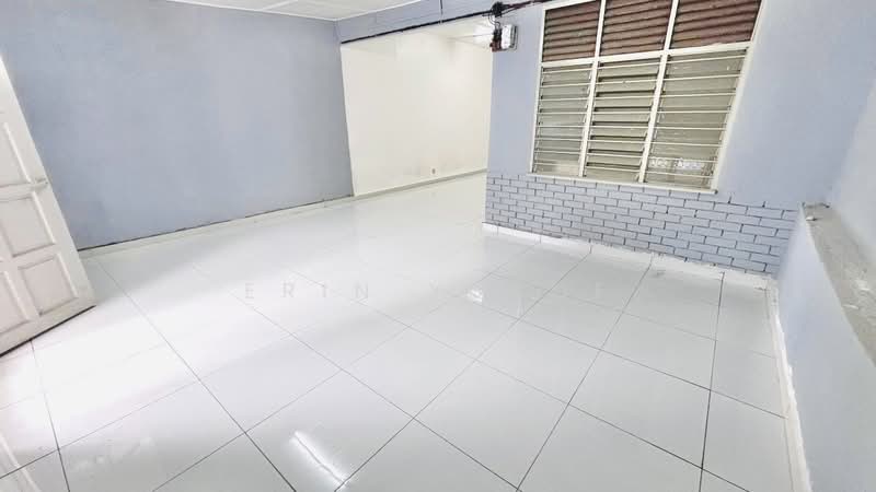 Terraced House for Sale in Taman Sri Nanding (Hulu Langat) - Erin Yusof - Interior - PropertyGuru.com.my