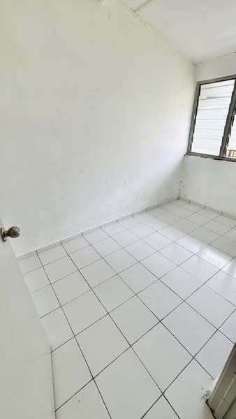 Terraced House for Sale in Taman Sri Nanding (Hulu Langat) - Erin Yusof - Interior - PropertyGuru.com.my