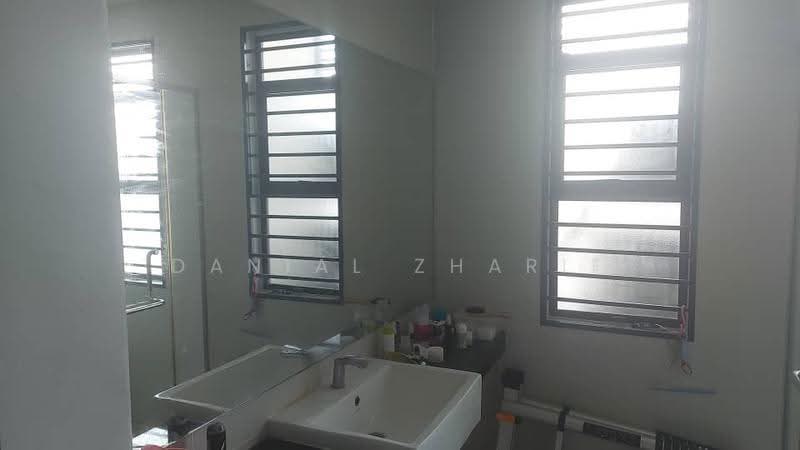 2-storey Terraced House for Sale in Setia Ecohill (Semenyih) - Danial Zharif - Bathroom - PropertyGuru.com.my