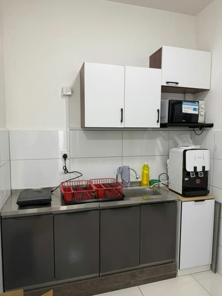Kondominium untuk Disewa di The Holmes 2 - Iris Lee - Kitchen - PropertyGuru.com.my