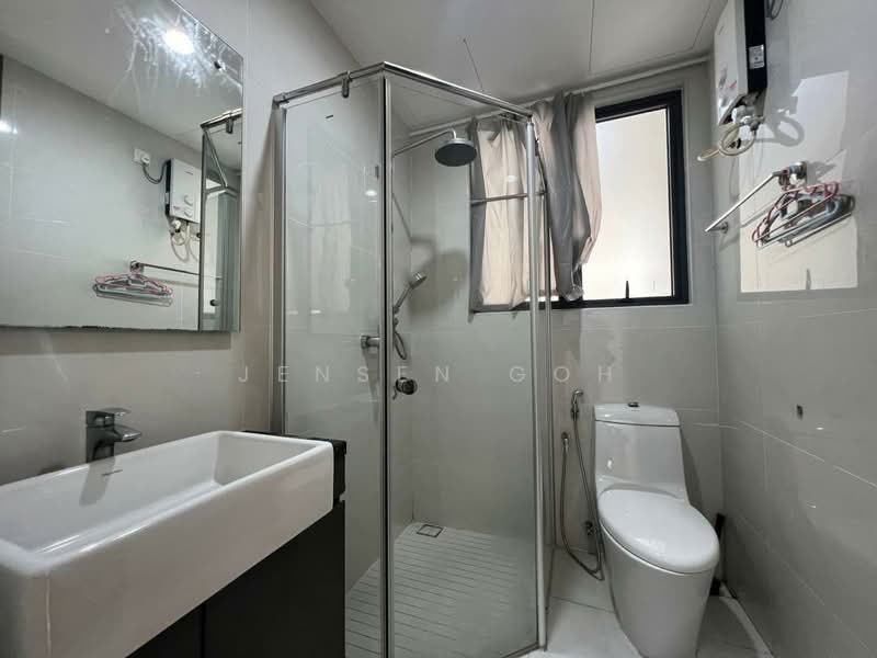 Condominium for Rent at Royal Strand @ Country Garden Danga Bay - Jensen Goh - Bathroom - PropertyGuru.com.my