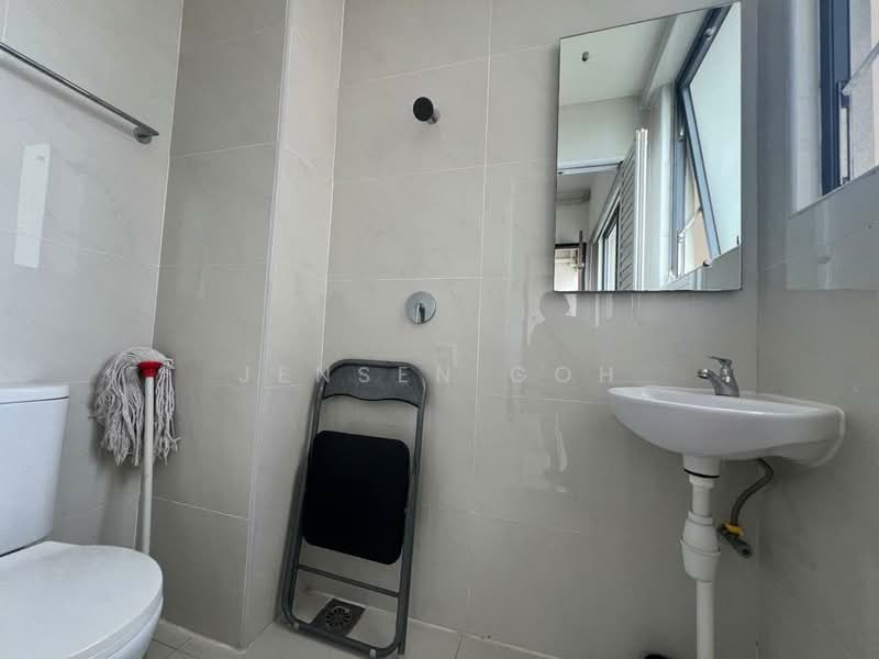 Condominium for Rent at Royal Strand @ Country Garden Danga Bay - Jensen Goh - Bathroom - PropertyGuru.com.my