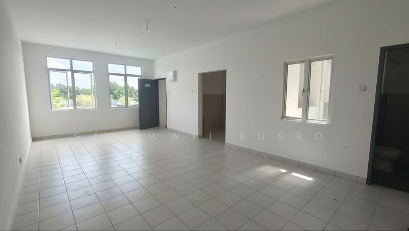 Townhouse for Rent in Klang (Selangor) - Salawati Busro - Living Room - PropertyGuru.com.my