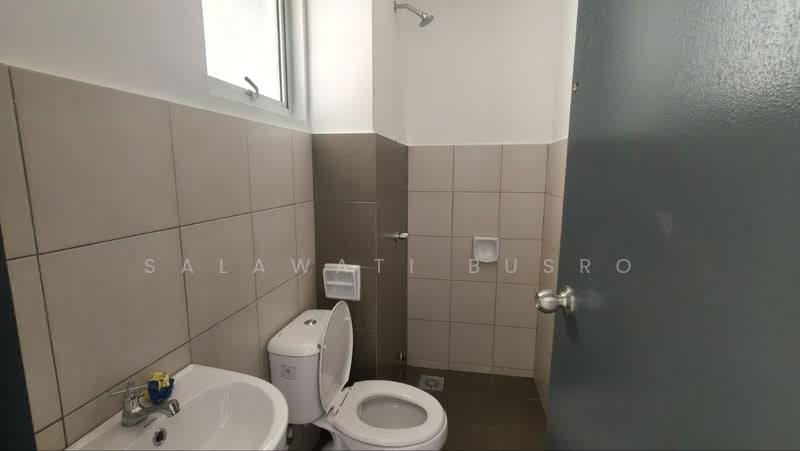 Townhouse for Rent in Klang (Selangor) - Salawati Busro - Bathroom - PropertyGuru.com.my