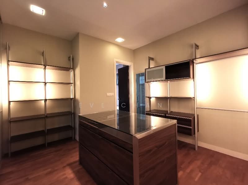 Rumah Berkembar untuk Dijual di Iskandar Puteri (Nusajaya) (Johor) - Eve Chan - Walk-In Wardrobe - PropertyGuru.com.my