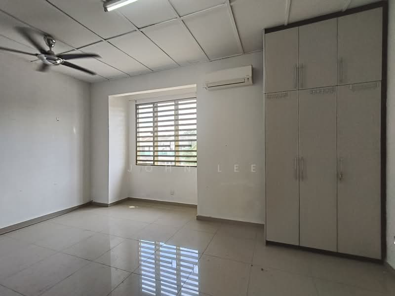 2-storey Terraced House for Sale in Taman Lestari Putra (Seri Kembangan) - John Lee - PropertyGuru.com.my