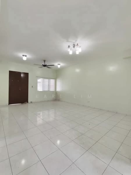 1-storey Terraced House for Sale in Taman Setia Indah (Tebrau) - Karl Lim - Living Room - PropertyGuru.com.my