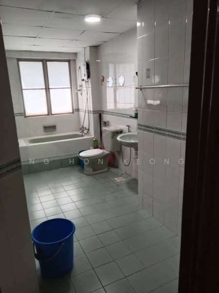 Condominium for Sale at Pantai Panorama Condominiums - Ng Hon Keong - Bathroom - PropertyGuru.com.my