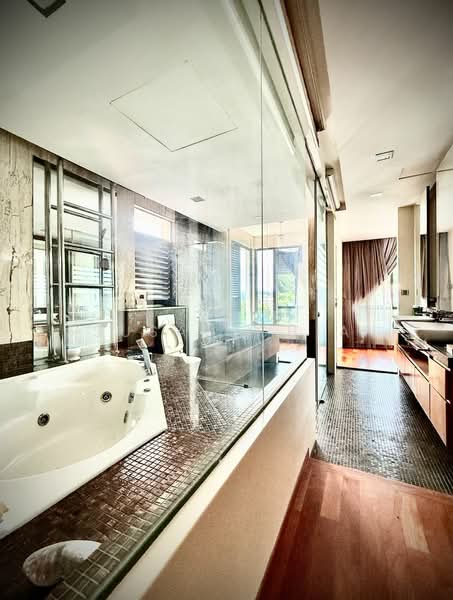 Kondominium untuk Dijual di Moonlight Bay - Susan Chia - Bathroom - PropertyGuru.com.my