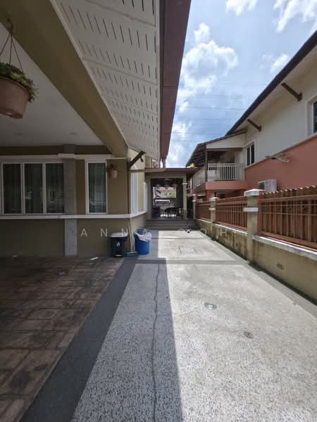 Semi-Detached House for Sale in Astana Gemilang (Batu Caves) - Anna Goh - Exterior - PropertyGuru.com.my