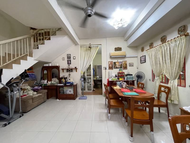 2-storey Terraced House for Sale in Subang Heights (Subang Jaya) - Tengku Zairi - PropertyGuru.com.my