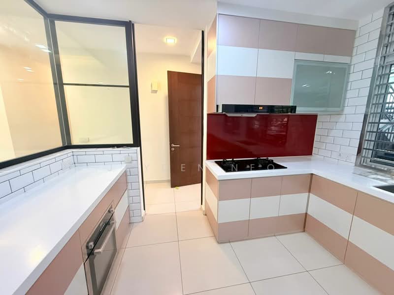 Kondominium untuk Dijual di The Seed Taman Sutera Utama - Jayden Neo - Kitchen - PropertyGuru.com.my