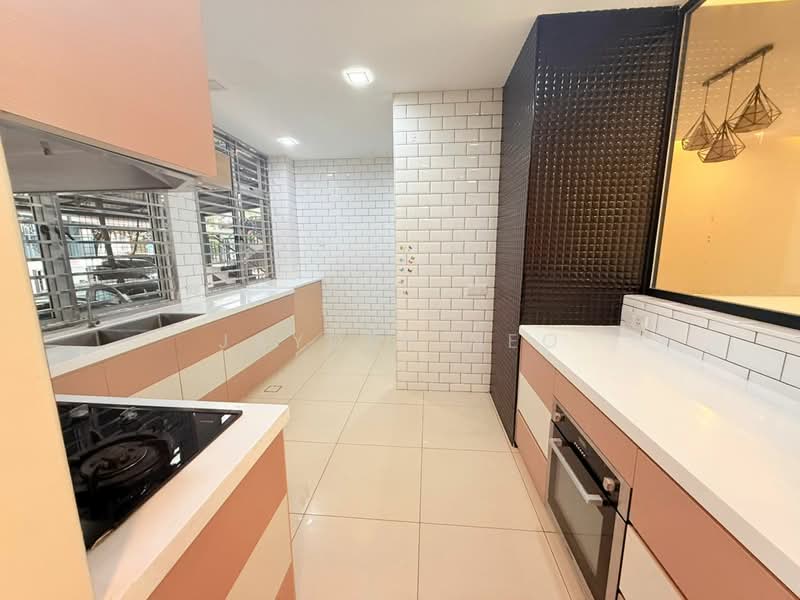 Kondominium untuk Dijual di The Seed Taman Sutera Utama - Jayden Neo - Kitchen - PropertyGuru.com.my