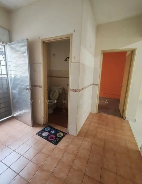 Rumah Teres 2 Tingkat untuk Disewa di Taman Segar Perdana (Cheras) - Viven Chia - Bathroom - PropertyGuru.com.my