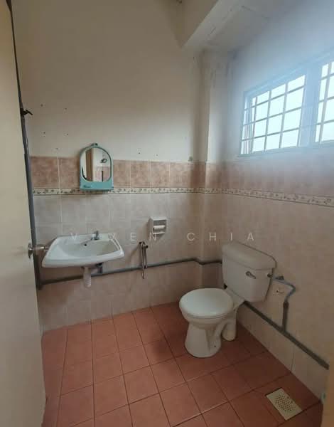 Rumah Teres 2 Tingkat untuk Disewa di Taman Segar Perdana (Cheras) - Viven Chia - Bathroom - PropertyGuru.com.my