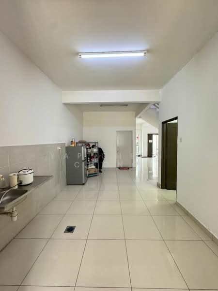 2.5-storey Terraced House for Sale in Bandar Puteri Klang (Klang) - Yap Chean Chong - Kitchen - PropertyGuru.com.my