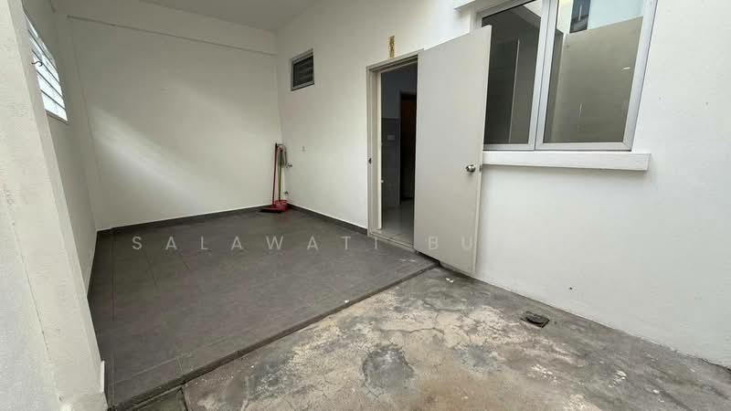 Rumah Teres 2 Tingkat untuk Disewa di Bandar Rimbayu (Telok Panglima Garang) - Salawati Busro - Exterior - PropertyGuru.com.my