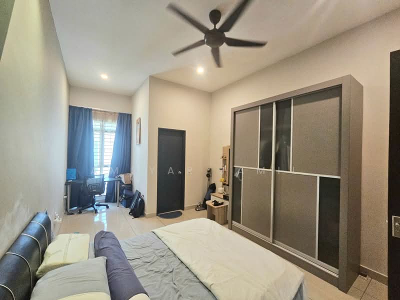 Rumah Teres 2 Tingkat untuk Dijual di Kota Kemuning (Shah Alam) - Amsyar Jamil - Bedroom - PropertyGuru.com.my